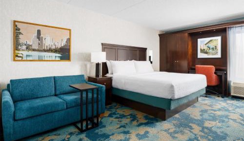 King Room with Sofa Bed - Hearing Accessible/Non-Smoking