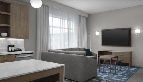 One-Bedroom King Suite - Non-Smoking