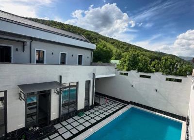 One-Bedroom Villa