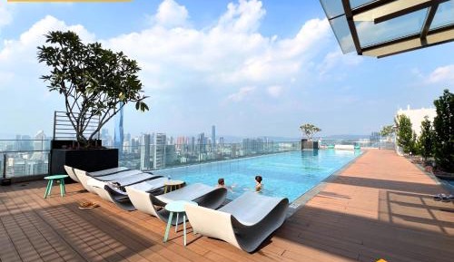 Studio Apartment with Queen Bed