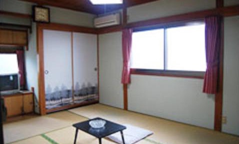 Japanese-Style Twin Room with Shared Bathroom