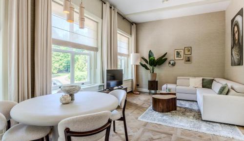 Deluxe One-Bedroom Apartment with Garden View