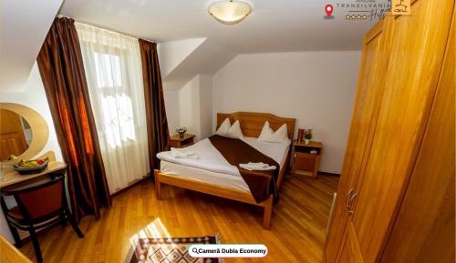Double or Twin Room with Private Bathroom