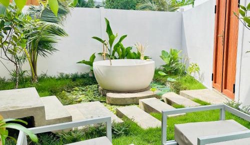 Bungalow - Water Front 