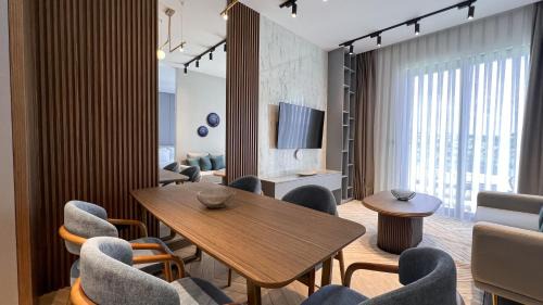 Deluxe Suite with Sea View
