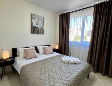 Superior One-Bedroom Apartment with Balcony