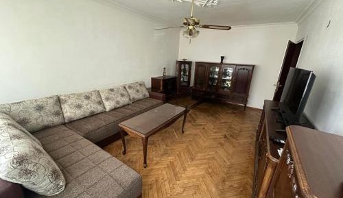 Three-Bedroom Apartment with Balcony