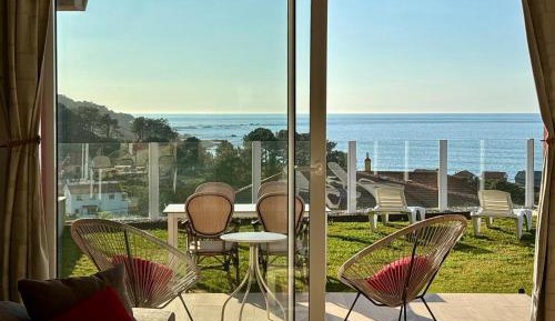 Apartment with Sea View