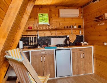 Standard Twin Room with Mountain View