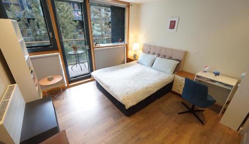 Queen Room with Balcony
