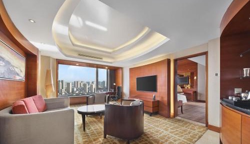 Hilton Executive Twin Room with Access to the Executive Lounge