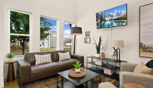 Four-Bedroom Holiday Home
