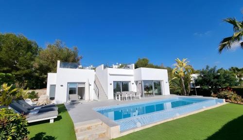 Villa with Sea View