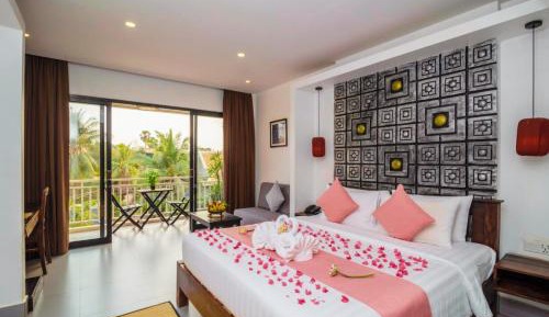 Double Room with Pool View