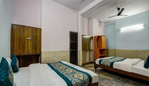 Quadruple Room with Bath