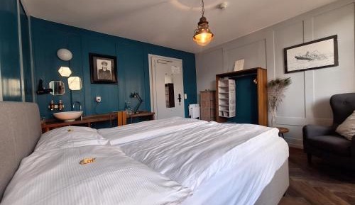 Room with Shared Bathroom