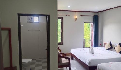 Twin Room with Mountain View