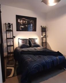 Double Room with Shared Toilet