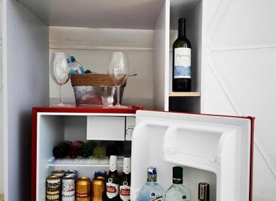 Family Room with Mountain View