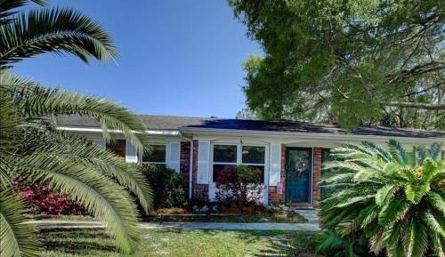 Three-Bedroom Holiday Home 