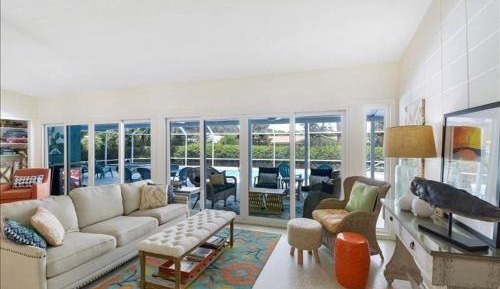 Four-Bedroom Holiday Home