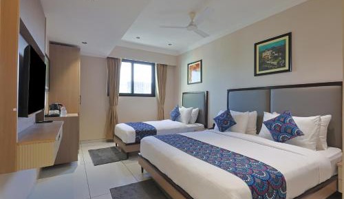 Superior Triple Room