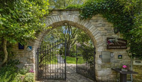 Double Room with Terrace