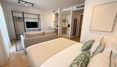 One-Bedroom Apartment