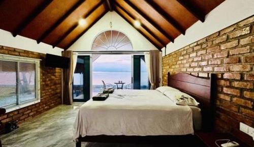 Villa - Beach Front