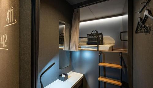 Cabin Room - Female Only - Non Smoking
