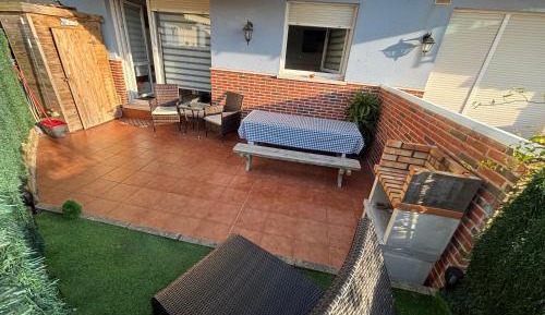 Apartment with Garden View