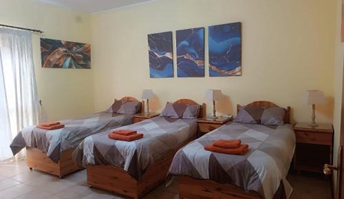 Triple Room with Shared Bathroom