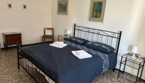 Double Room with Shared Bathroom