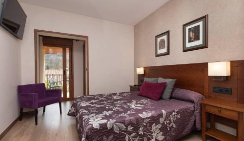 Superior Double or Twin Room with Mountain View