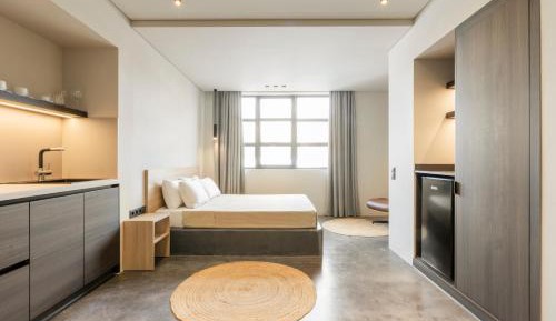 Deluxe Double Studio