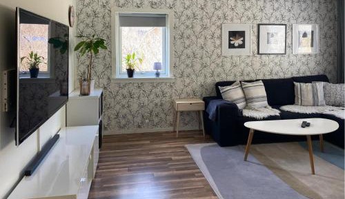 One-Bedroom Holiday Home