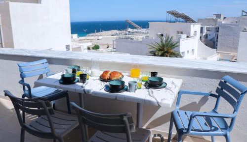 Two-Bedroom Apartment with Terrace and Sea View