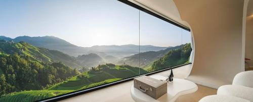 Superior King Suite
