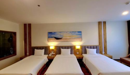 Deluxe Triple Room with Sea View