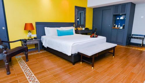 Signature King Suite