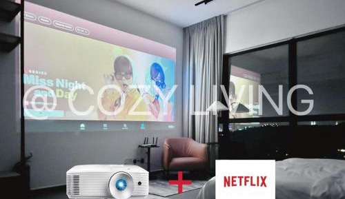 Apartment with Mountain View