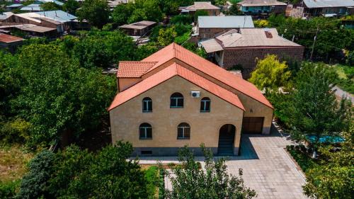 Villa with Garden View