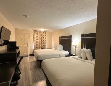 Double Room with Two Double Beds - Non-Smoking