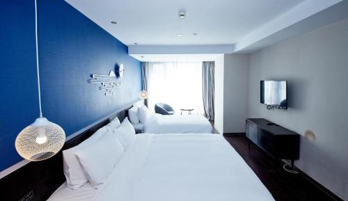 Twin Room with City View