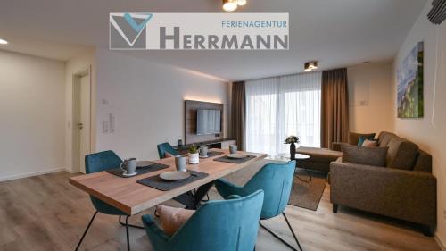 Apartment with Mountain View