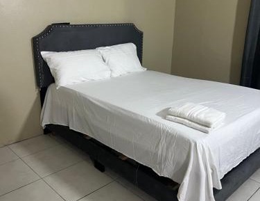 Deluxe Queen Studio 