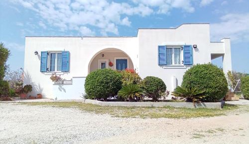 Villa with Garden View