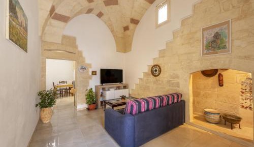 Superior One-Bedroom Apartment