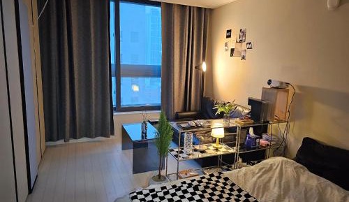 Deluxe Queen Studio 