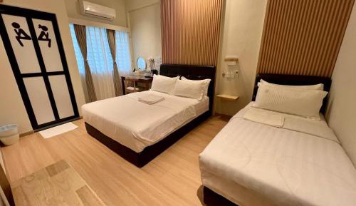 Deluxe Triple Room